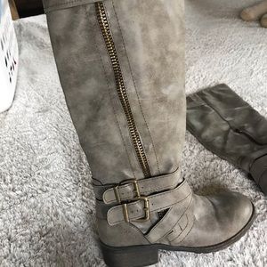 Taupe/Green Madden Girl Fall Boots